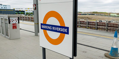 barking riverside platform sign